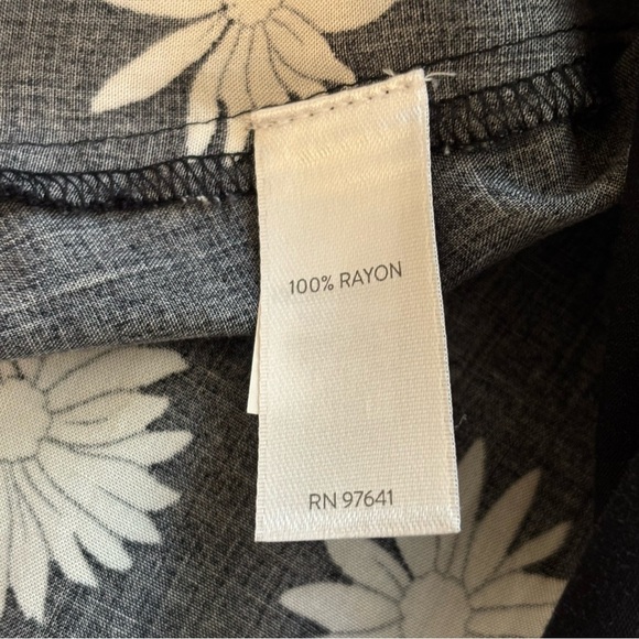 J. Jill Daisy Print Ruffle Hem Short Sleeve Midi Flowy Dress Small (No Belt) - Picture 10 of 11